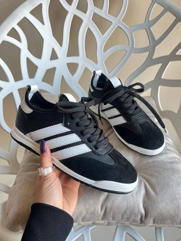 آدیداس استریج