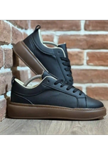 ونس مکویین مشکی