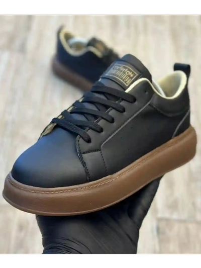 ونس مکویین مشکی