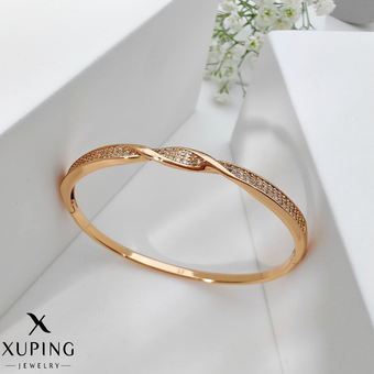 پیچ نگین دار