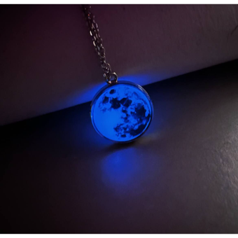 گردنبند ماه شب تاب