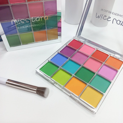 سایه تابستانی میس لارا