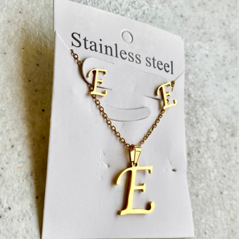 نیم ست حرف E