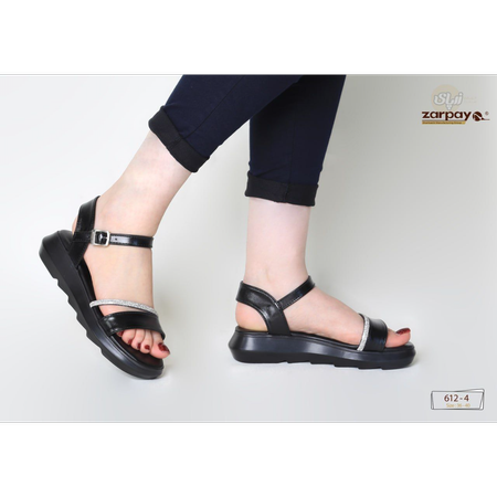 صندل دخترانه( زرپایی)