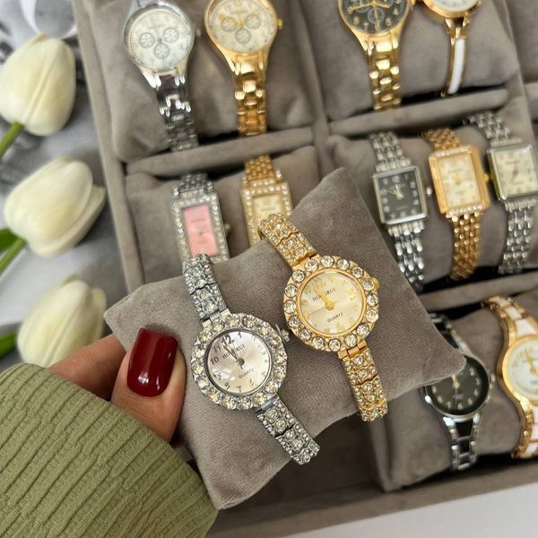 ساعت هانگری دورنگین