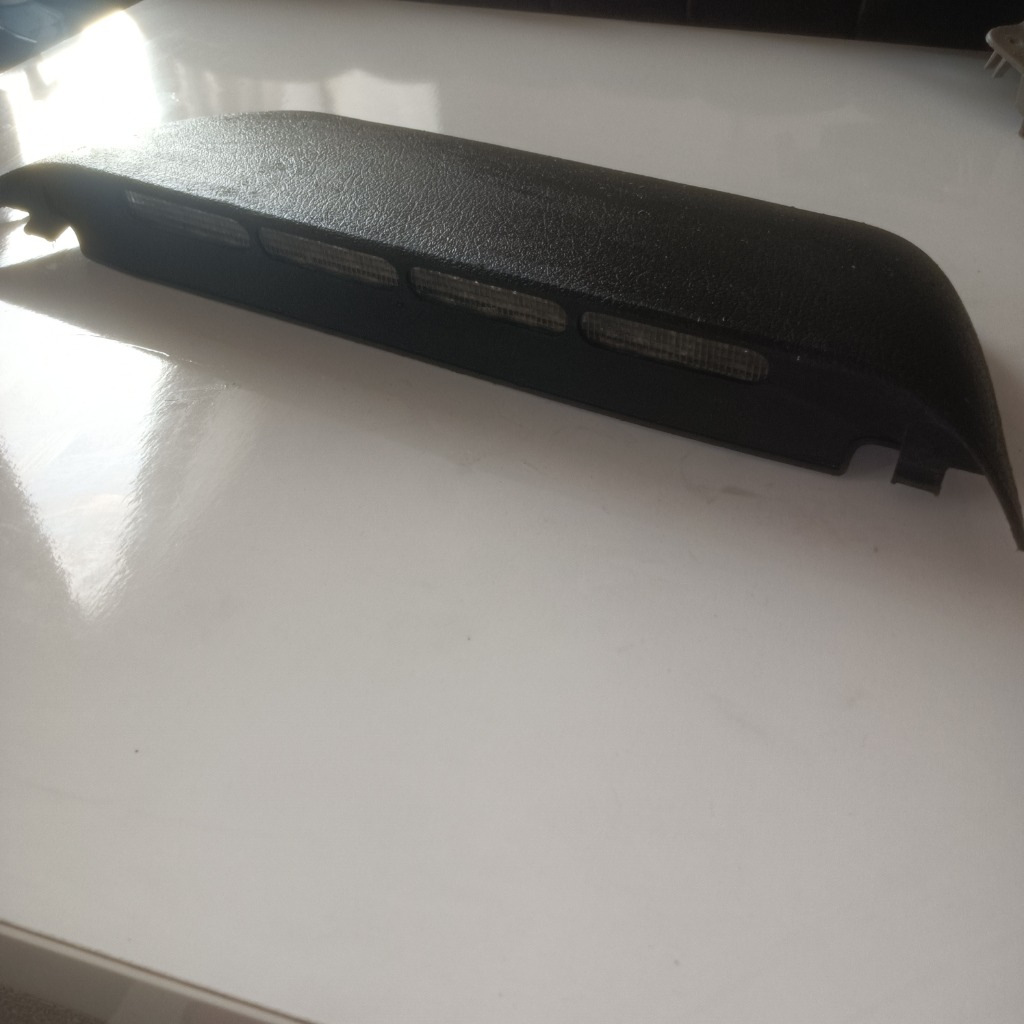 چراغ خطر سوم سمند / استپ ترمز سمند (فابریک اصلی در حد نو)