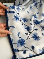 روسری نخی قواره 140 نخ گلوریا مدل شکوفه گیلاس