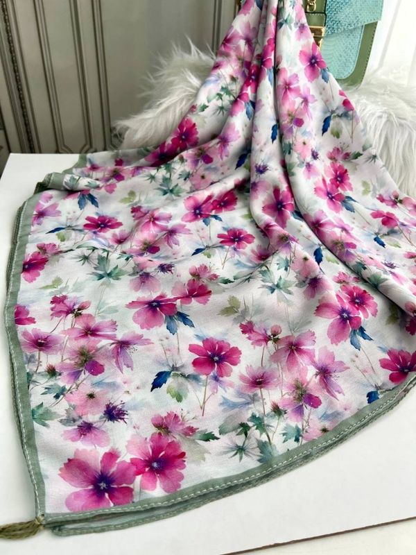 روسری نخی قواره 140 نخ گلوریا مدل میخک