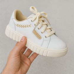 کتونی بچگانه