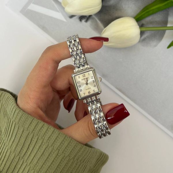 ساعت هانگری