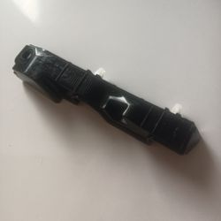 براکت (نگهدارنده سپر) سوناتا YF سمت راست کد 865163s000 استوک اصلی موبیس
