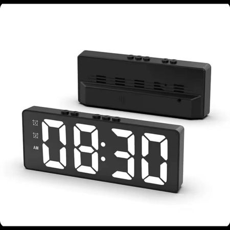 ساعت دیجیتال دیواری