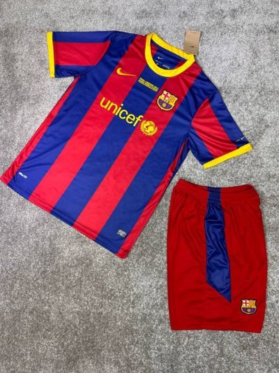 کیت کلاسیک بارسلونا 2011 تیشرت با شورت