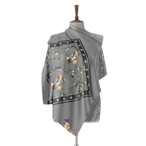 روسری طرح گل زنبق زرد (طوسی رنگ )