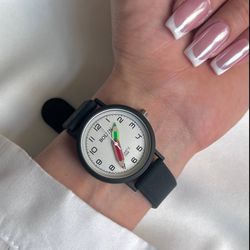 ساعت مچی زنانه برند بلون بند سیلیکونی مشکی با عقربه مداد رنگی