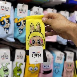 جوراب نخی ساق بلند طرح لبوبو در 2 رنگ