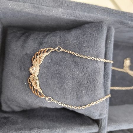 گردن بند بال فرشته نگین سفید