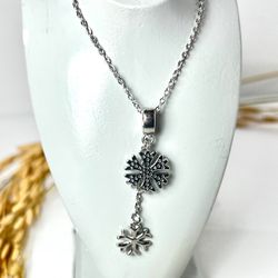 گردنبند طرح برف نقره ای Disney Frozen