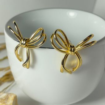 گوشواره طلایی طرح پاپیون