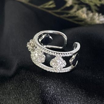 انگشتر طرح ونکلیف دورنگینی زنانه