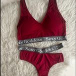 ست نیم تنه و شورت نخی قرمز