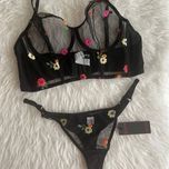 ست سوتین و شرت برتا