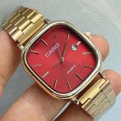 ساعت کاسیو اولدمانی صفحه زرشکی مدل Custom56