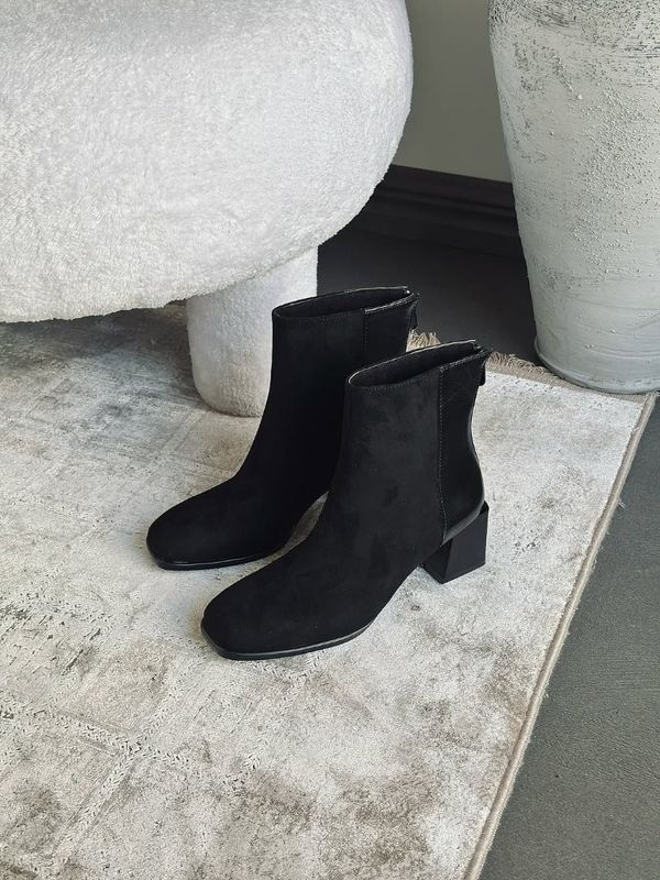 نیم بوت مخملی