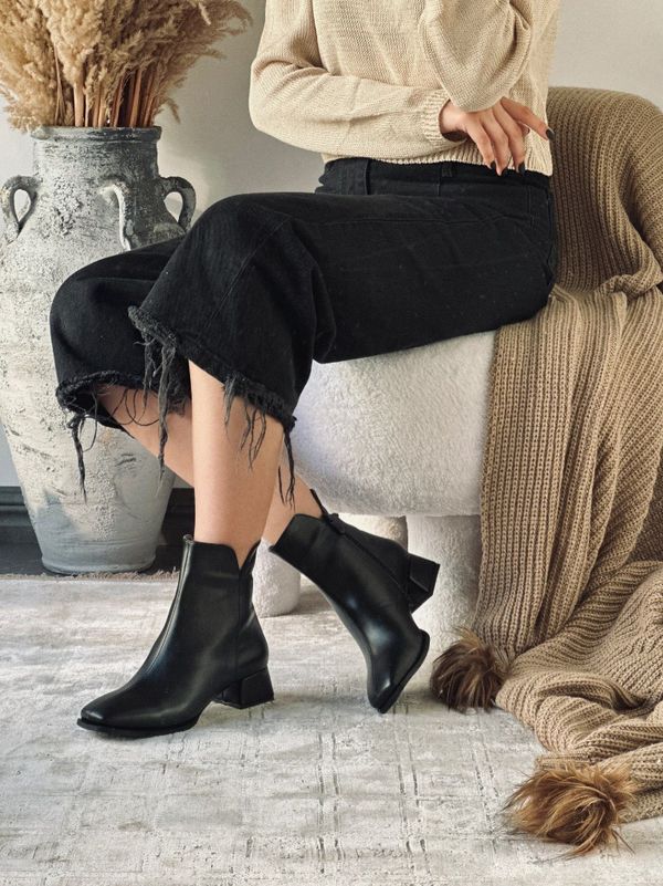 نیم بوت کلاسیک چرمی