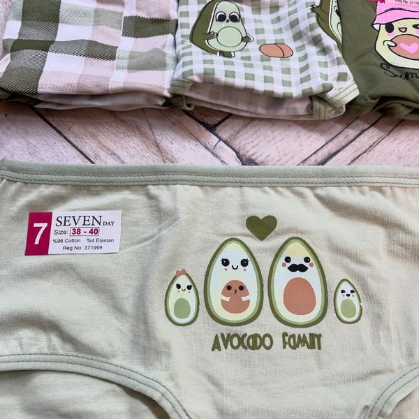 شورت عروسکی آووکادو