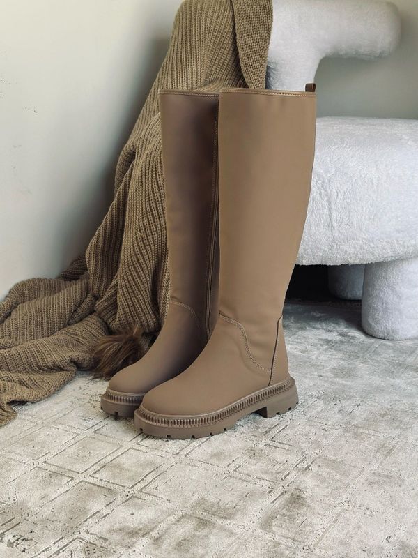 بوت بلند ریرا