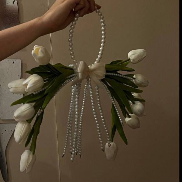 دسته گل عروس لاله اروپایی ترند 12 شاخه