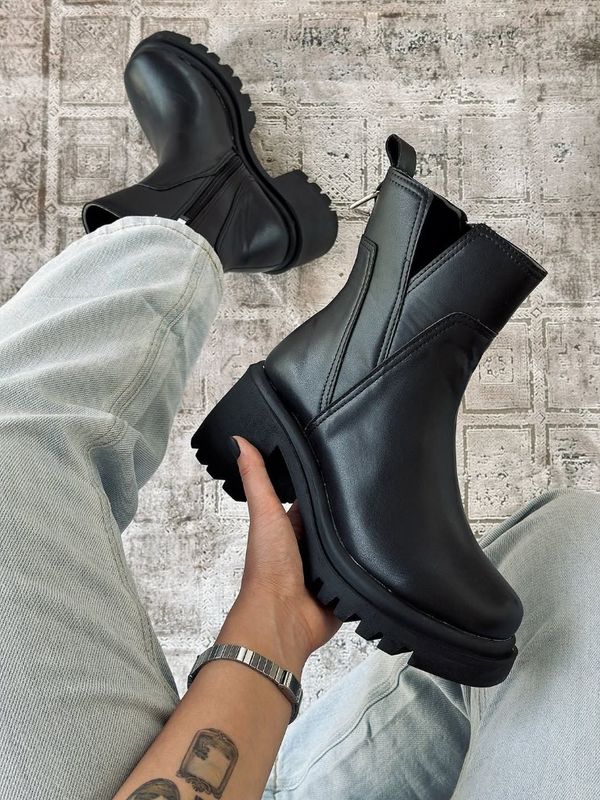 نیم بوت لژدار