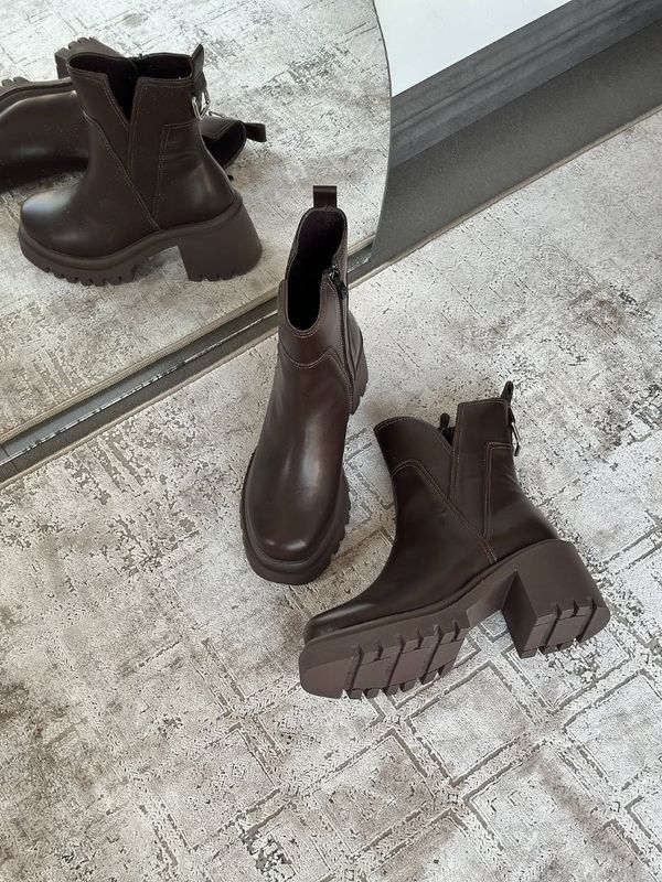 نیم بوت لژدار