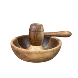 گردو شکن چوبی