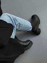 نیم بوت عاجدار