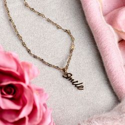 گردنبند آبکاری طلا با پلاک طرح لبخند کد S77