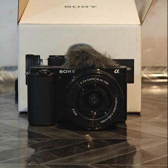 دوربین بدون آینه Sony ZV-E10 Mirrorless Camera + لنز 16-50mm