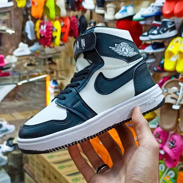 کتونی ساقدار و نیم بوت نایک جردن مدل Air