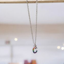 گردنبند نقرهای با آویز حرف C رنگی کد P264