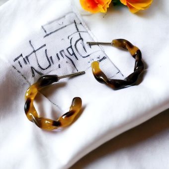 گوشواره میخی پلنگی مواج کد P297