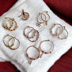 گوشواره حلقه ای ظریف طلایی با آویزهای رنگی کد P304P289