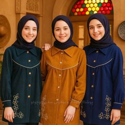 مانتو نوجوان دخترانه مدل پروا | مخمل کبریتی مزون‌دوز با گلدوزی خاص | مناسب 9 تا 15 سال