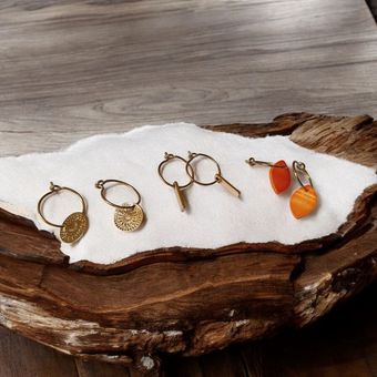 پک گوشواره حلقه ای طلایی مینیمال | مدل آویز سکه‌ای، هندسی و سنگی نارنجی | گوشواره‌های ترند و مدرن زنانه کد C159