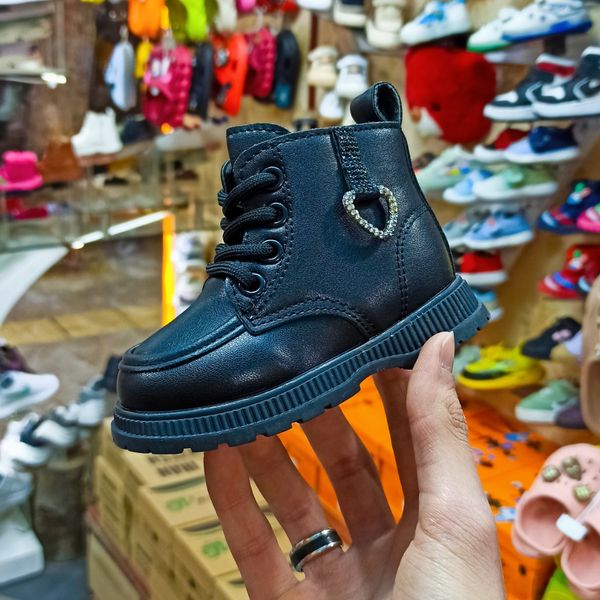 نیم بوت بچگانه وارداتی مدلKALP(دخترانه)