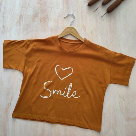 کراپ تیشرت اسمایل