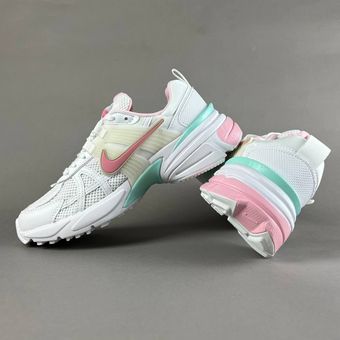 نایک زنانه وی تو کی ران Nike V2k Run