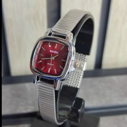 ساعت مربعی زنانه نایدو با قفل ریلی