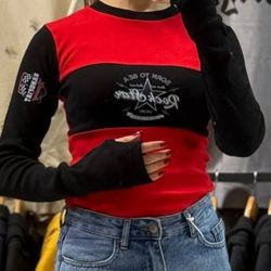 بادی آستین فینگردار قرمز و مشکی