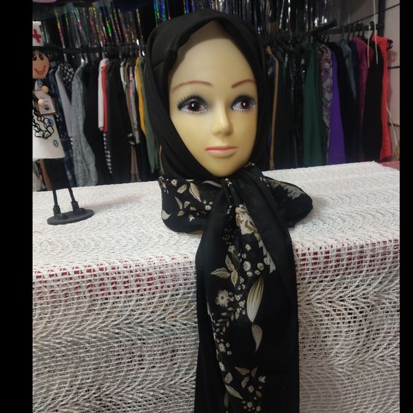 روسری شیک زنانه کرپ نخ1